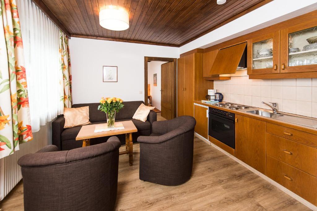 Gaestehaus Haffner Zell am See Room photo